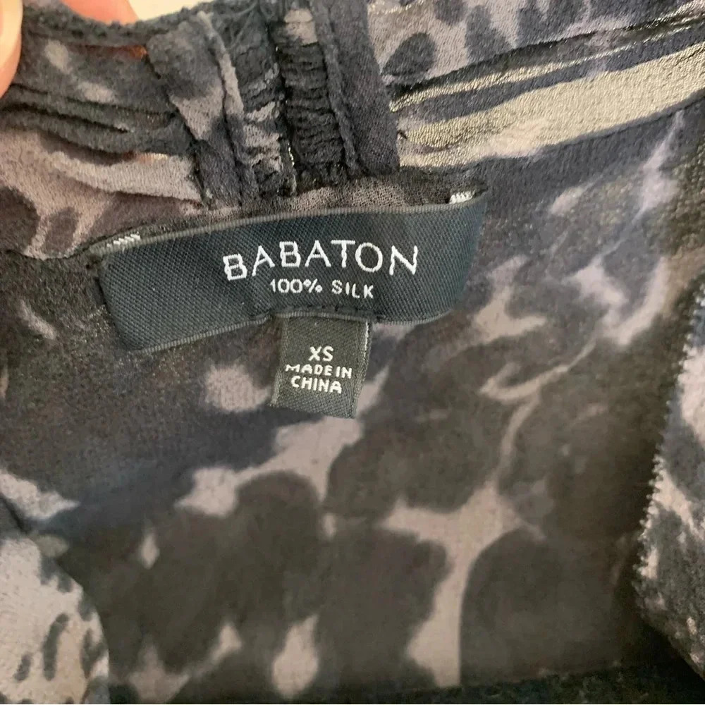 BABATON Aritizia Leopard Animal Print 100%  Silk Sleeveless Top Size XS - Picture 3 of 8